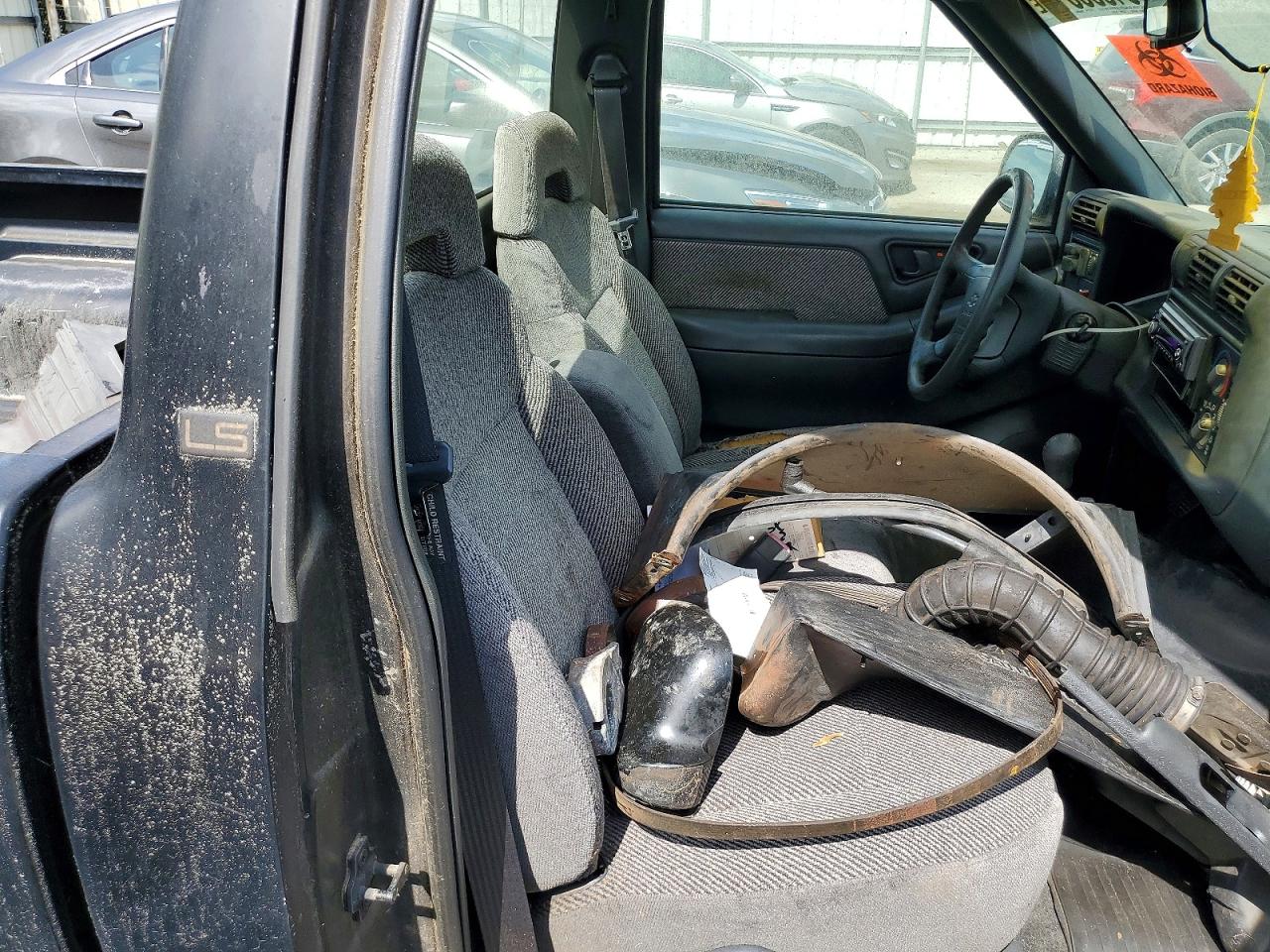 1996 CHEVROLET S10