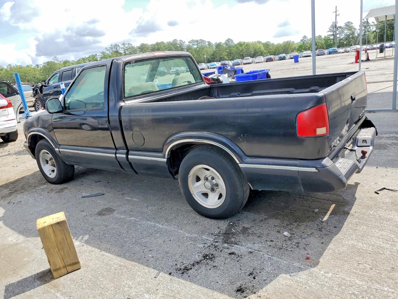 1996 CHEVROLET S10
