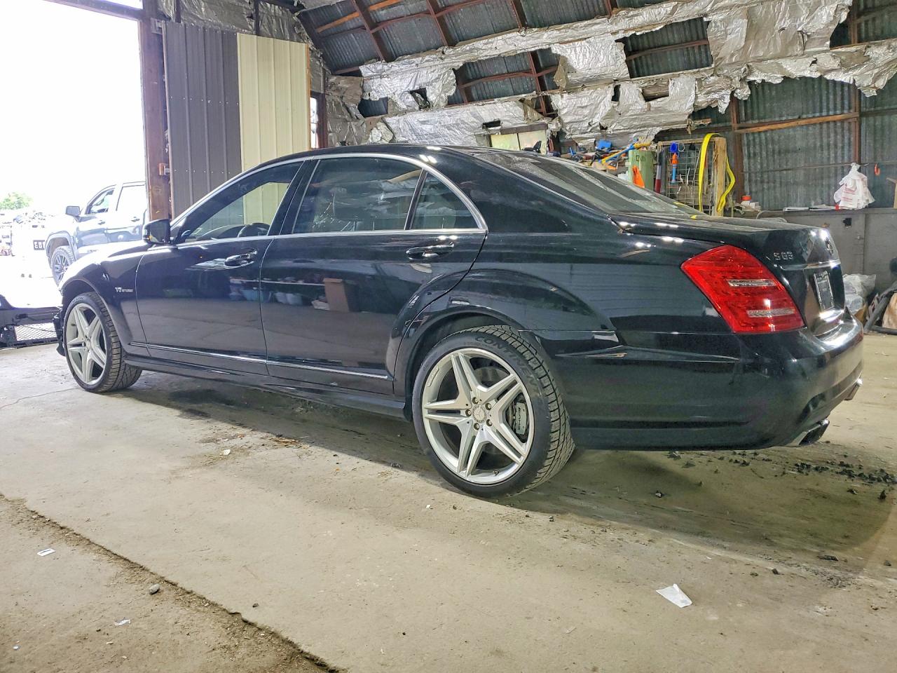 2011 MERCEDES BENZ S-CLASS