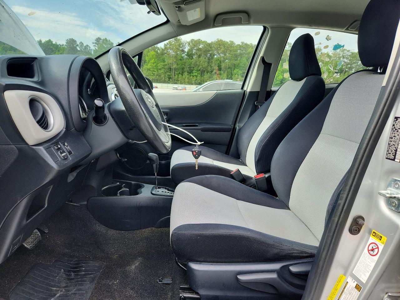 2013 TOYOTA YARIS