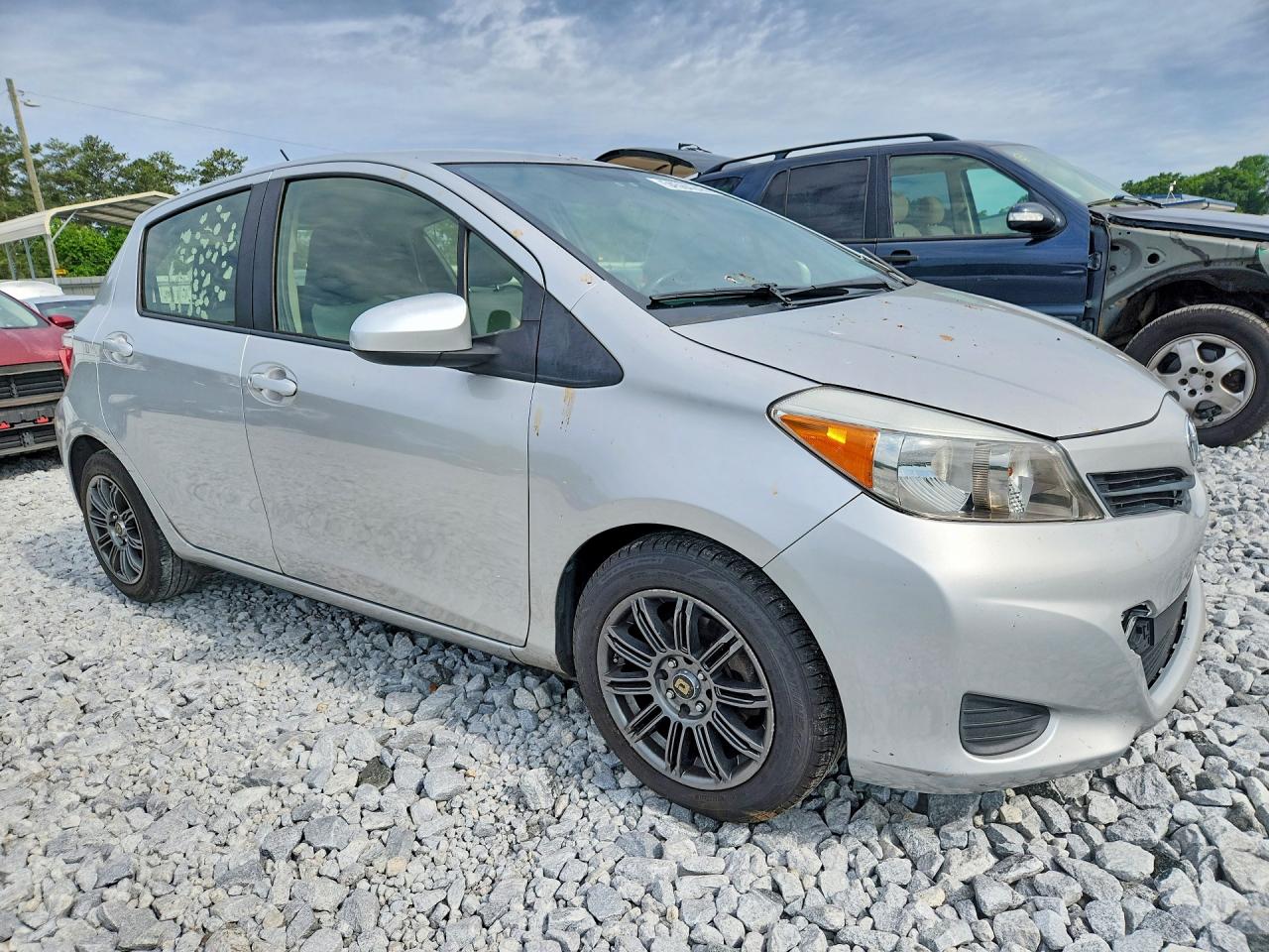 2013 TOYOTA YARIS