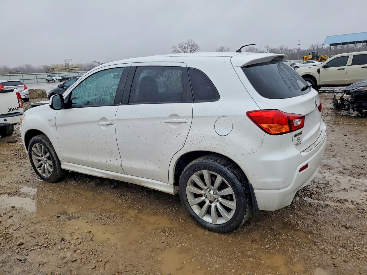 2011 MITSUBISHI OUTLANDER