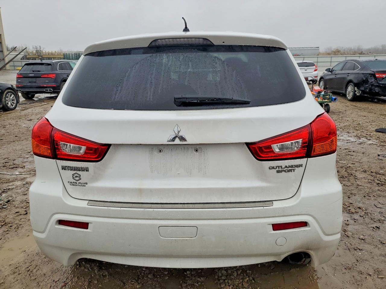 2011 MITSUBISHI OUTLANDER