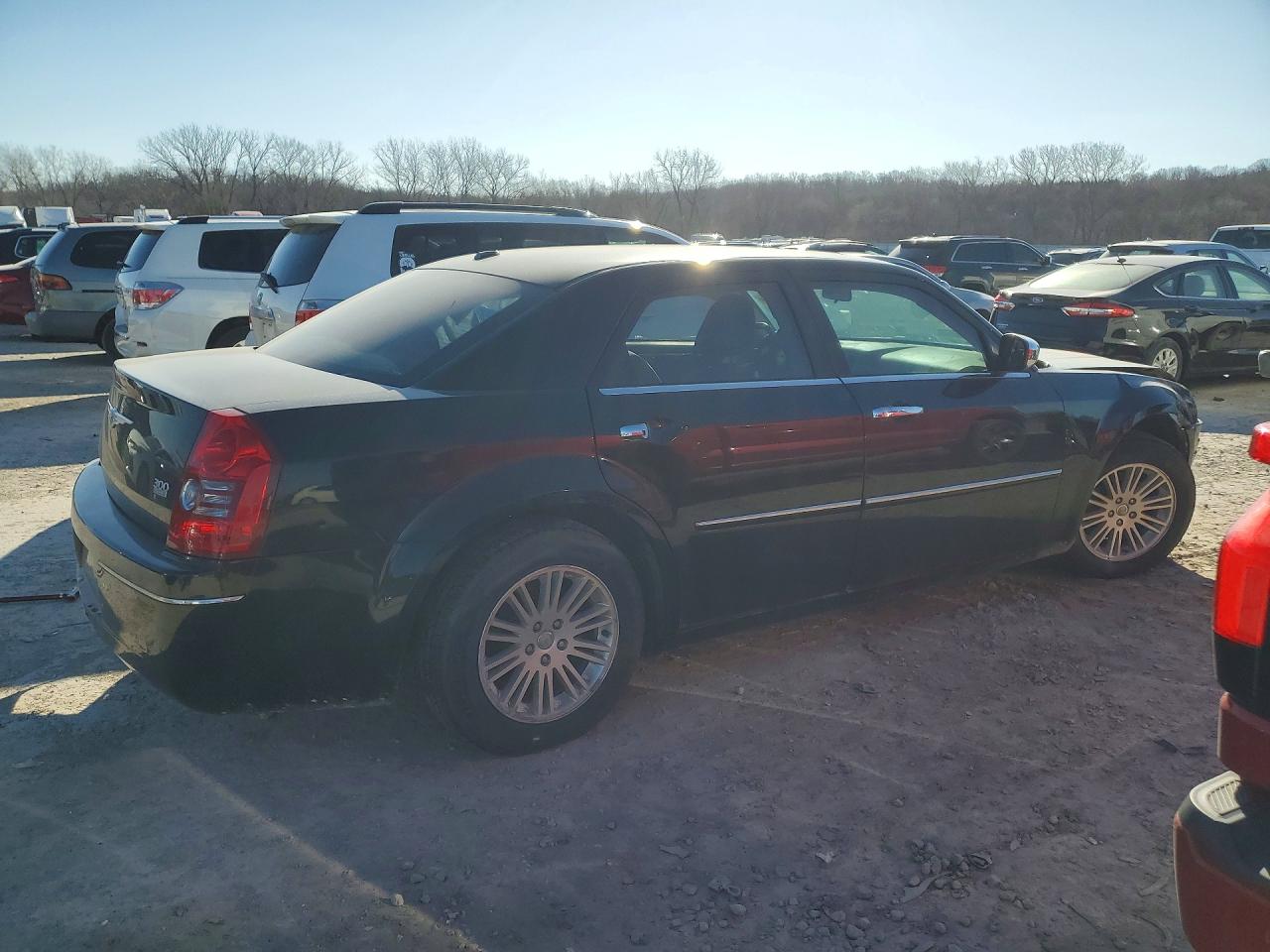 2010 CHRYSLER 300