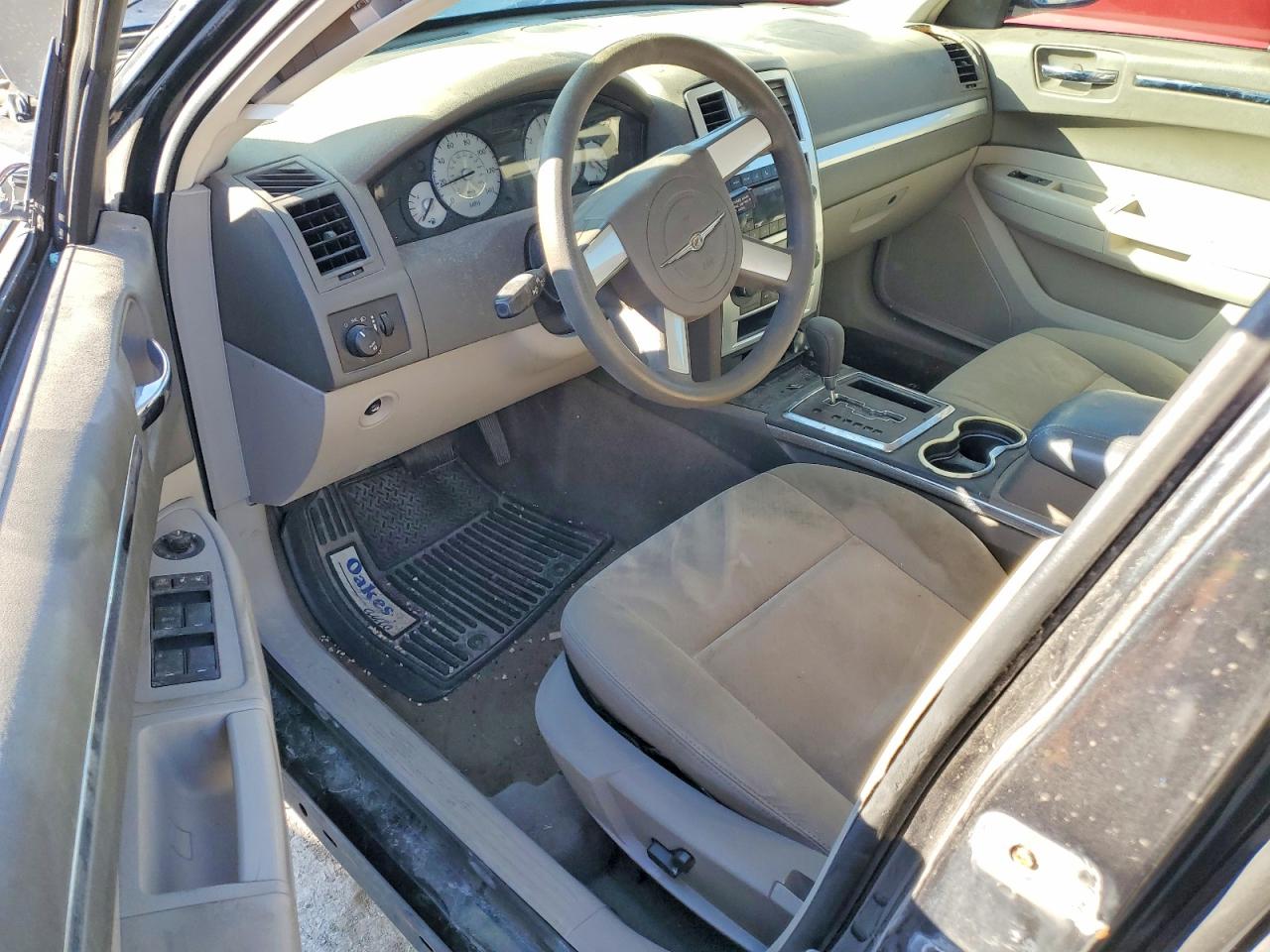 2010 CHRYSLER 300
