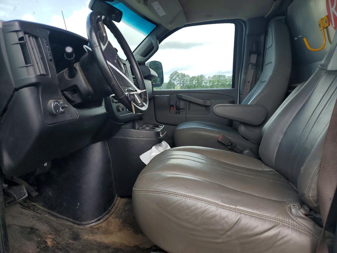 2019 CHEVROLET EXPRESS