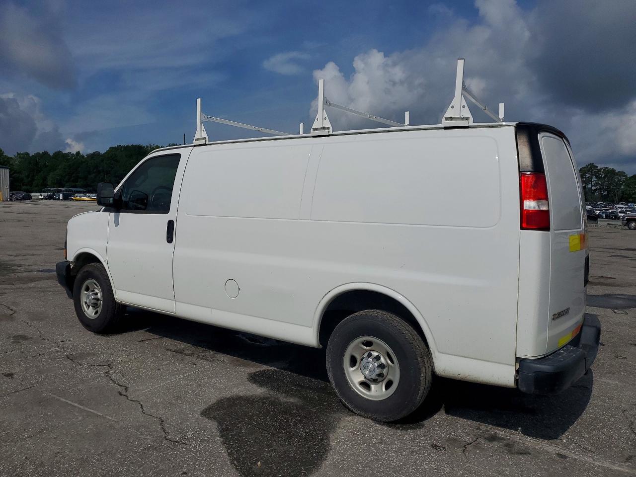 2019 CHEVROLET EXPRESS
