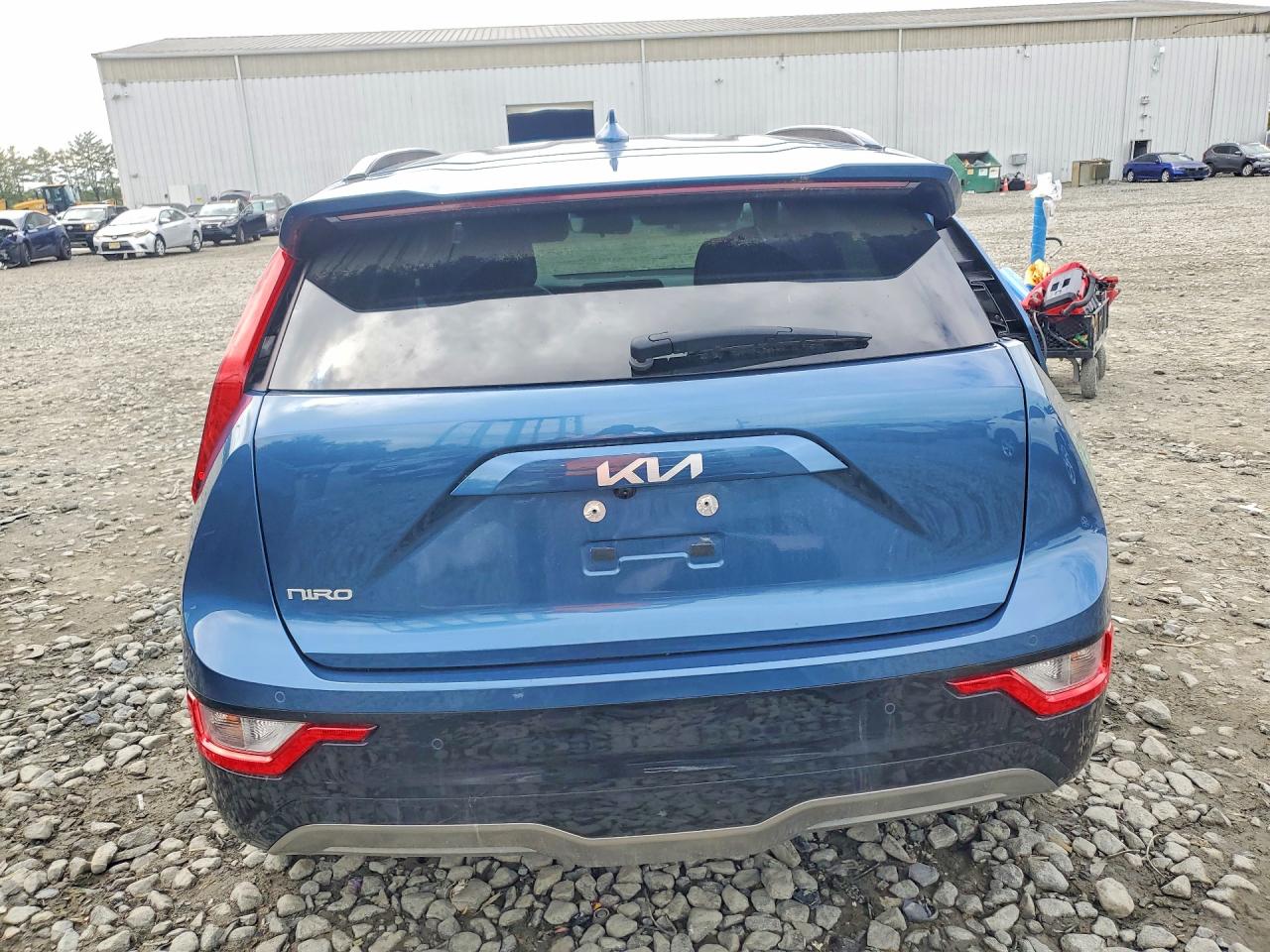 2023 KIA NIRO