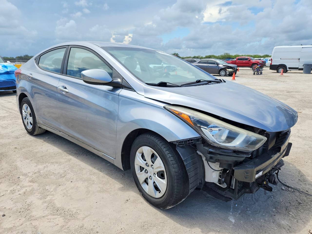 2016 HYUNDAI ELANTRA