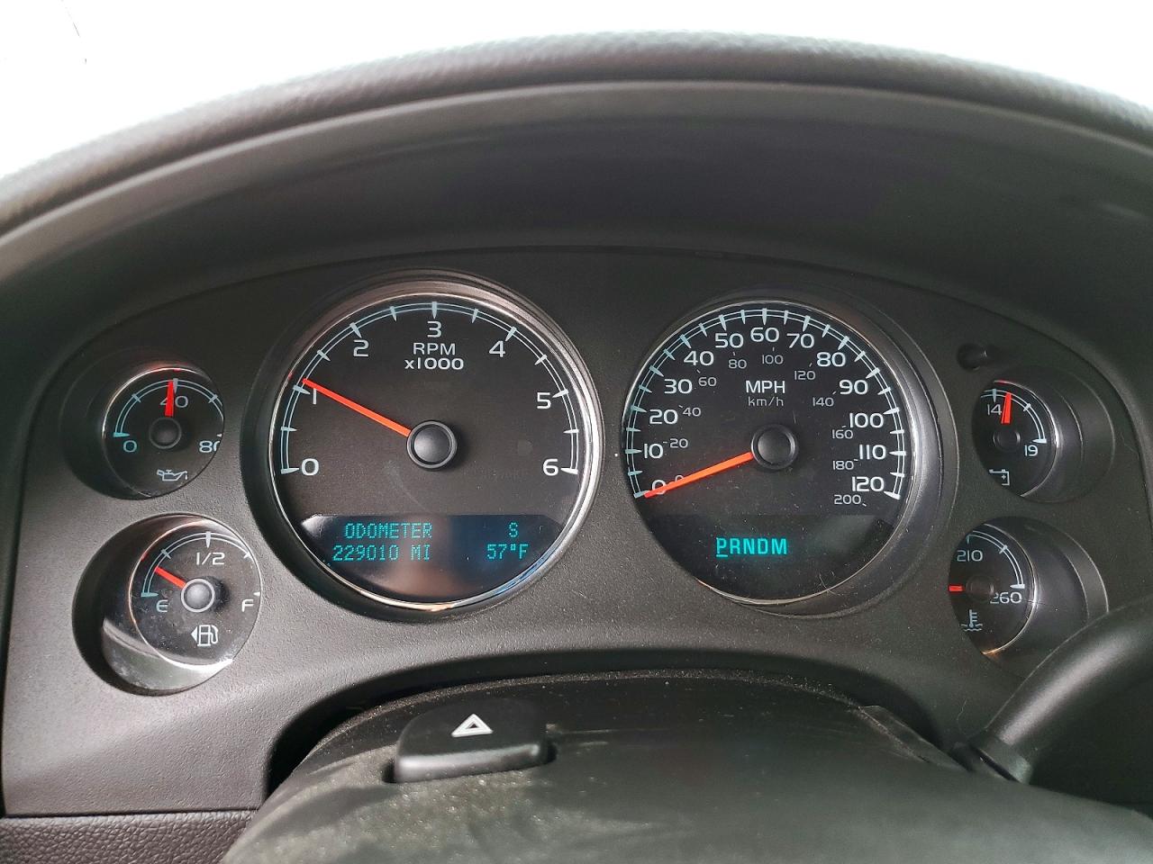 2010 CHEVROLET SUBURBAN