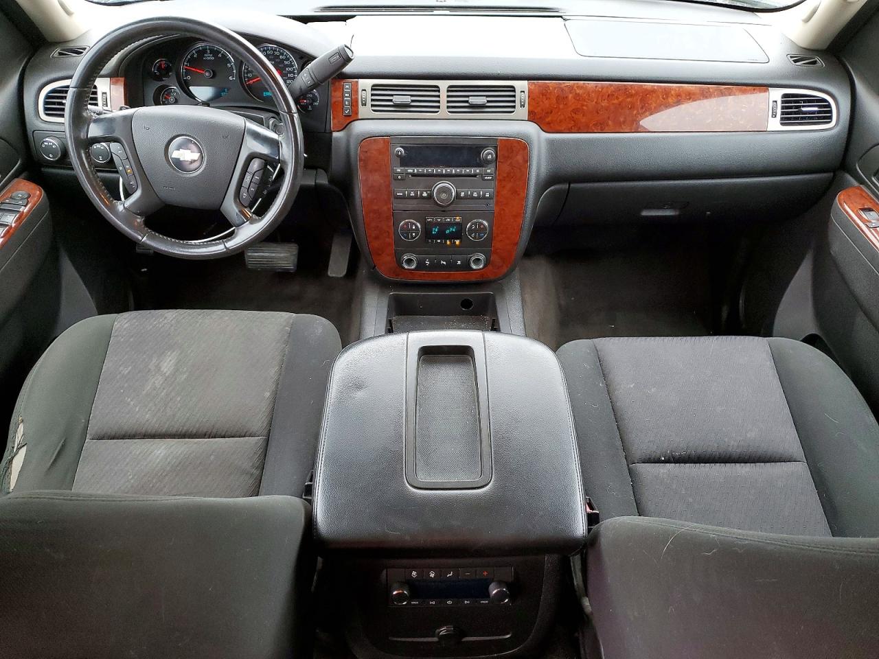2010 CHEVROLET SUBURBAN