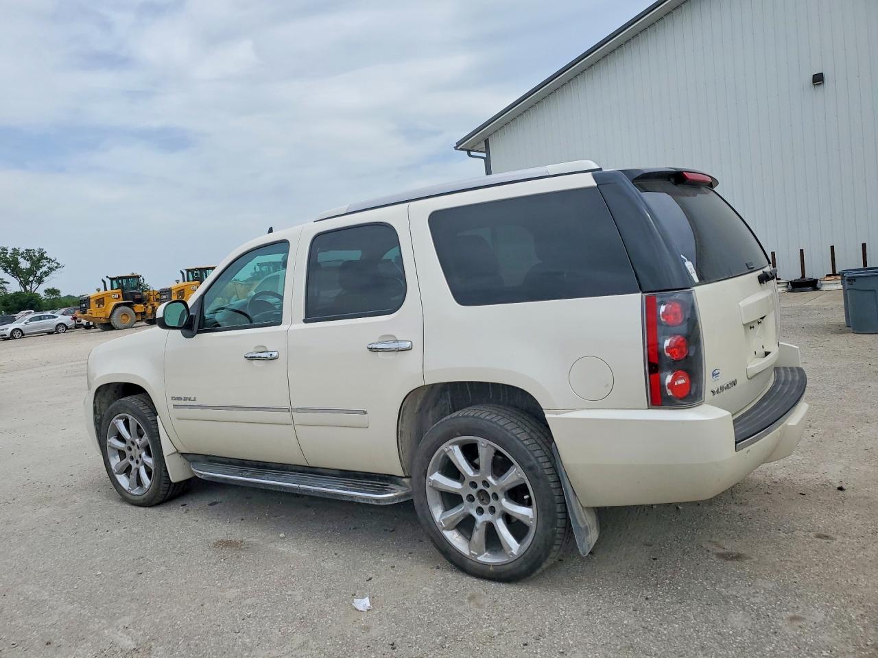 2013 GMC YUKON