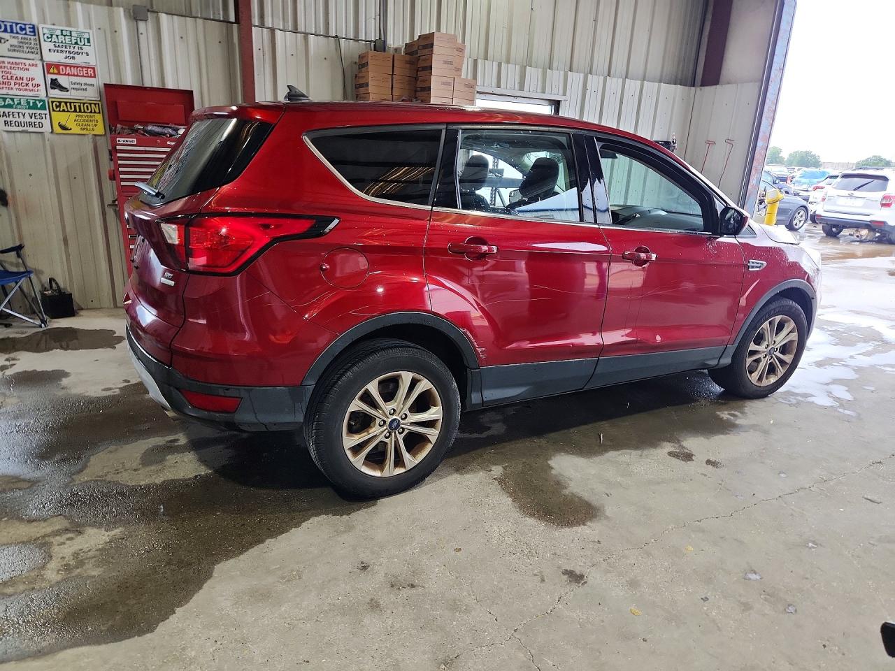 2019 FORD ESCAPE