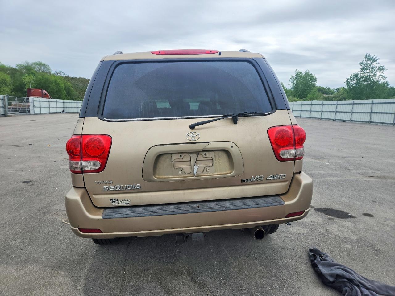 2005 TOYOTA SEQUOIA