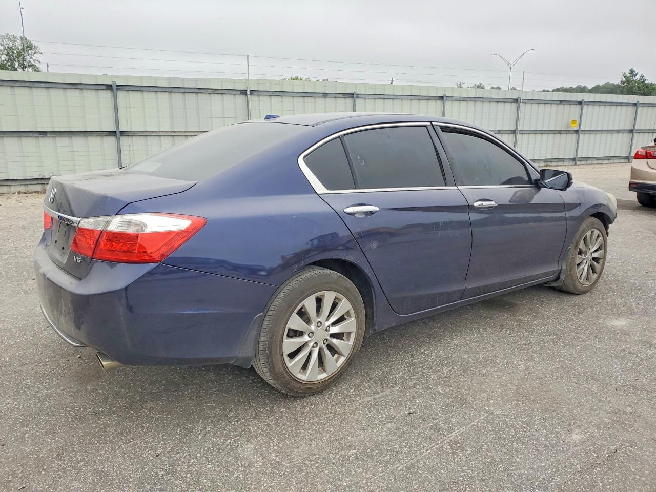 2013 HONDA ACCORD