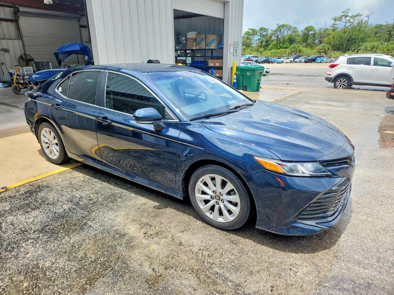 2018 TOYOTA CAMRY