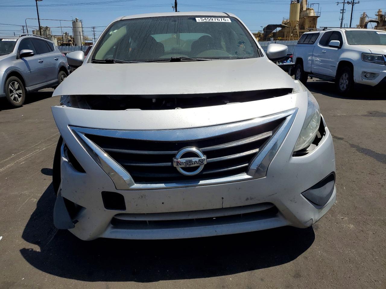 2017 NISSAN VERSA