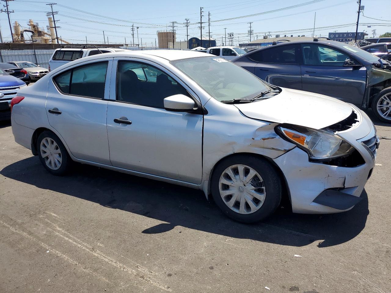 2017 NISSAN VERSA