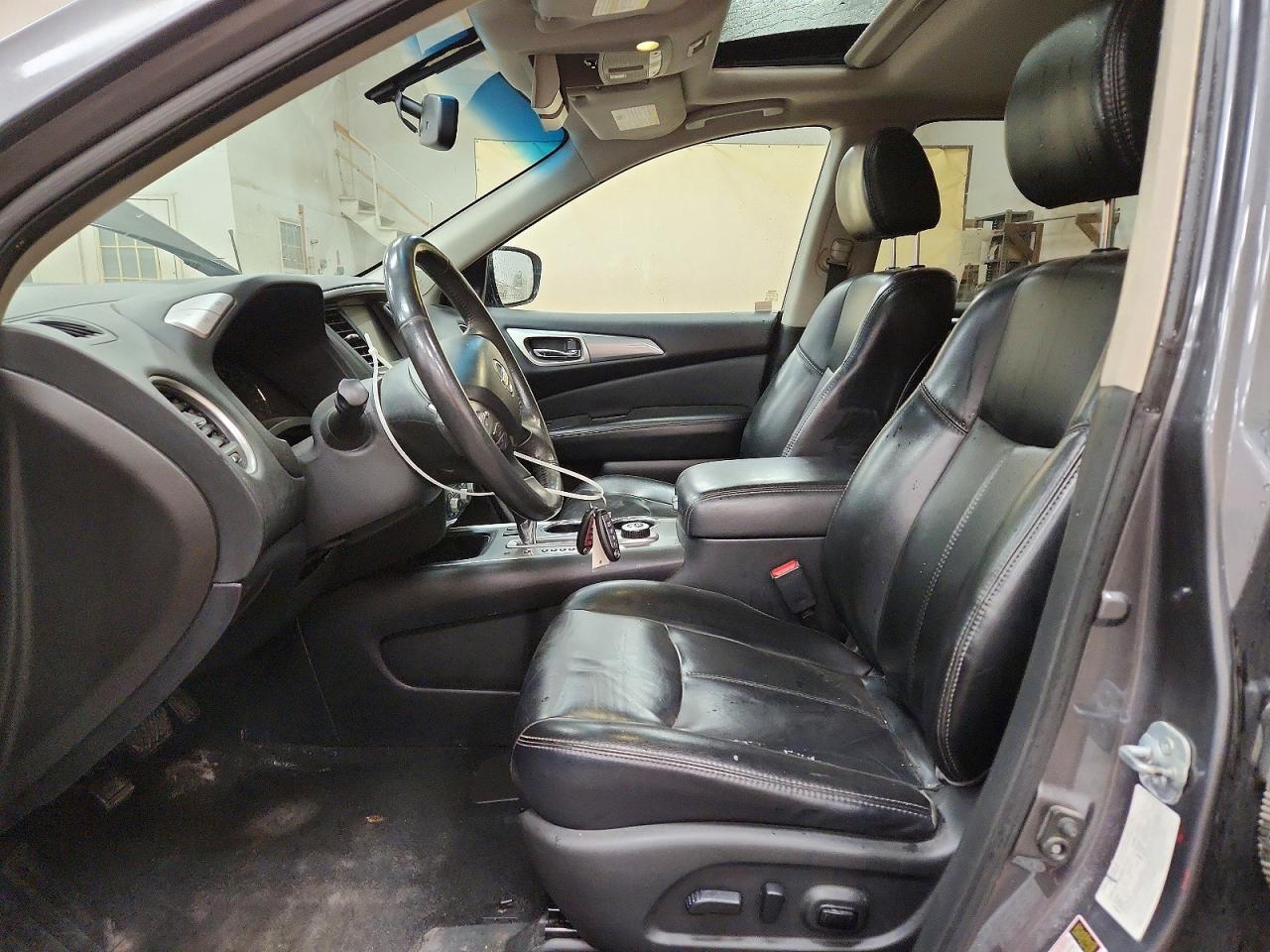 2017 NISSAN PATHFINDER