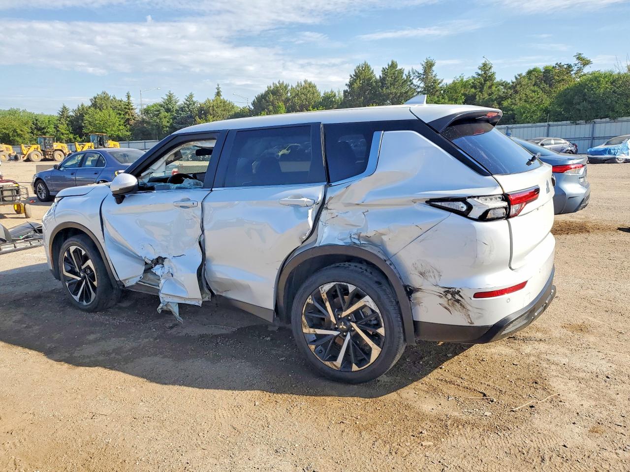 2022 MITSUBISHI OUTLANDER