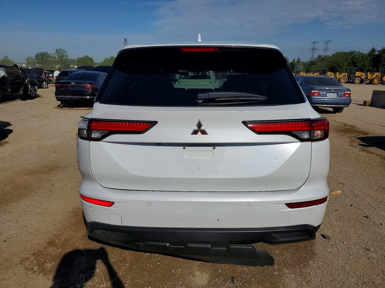 2022 MITSUBISHI OUTLANDER