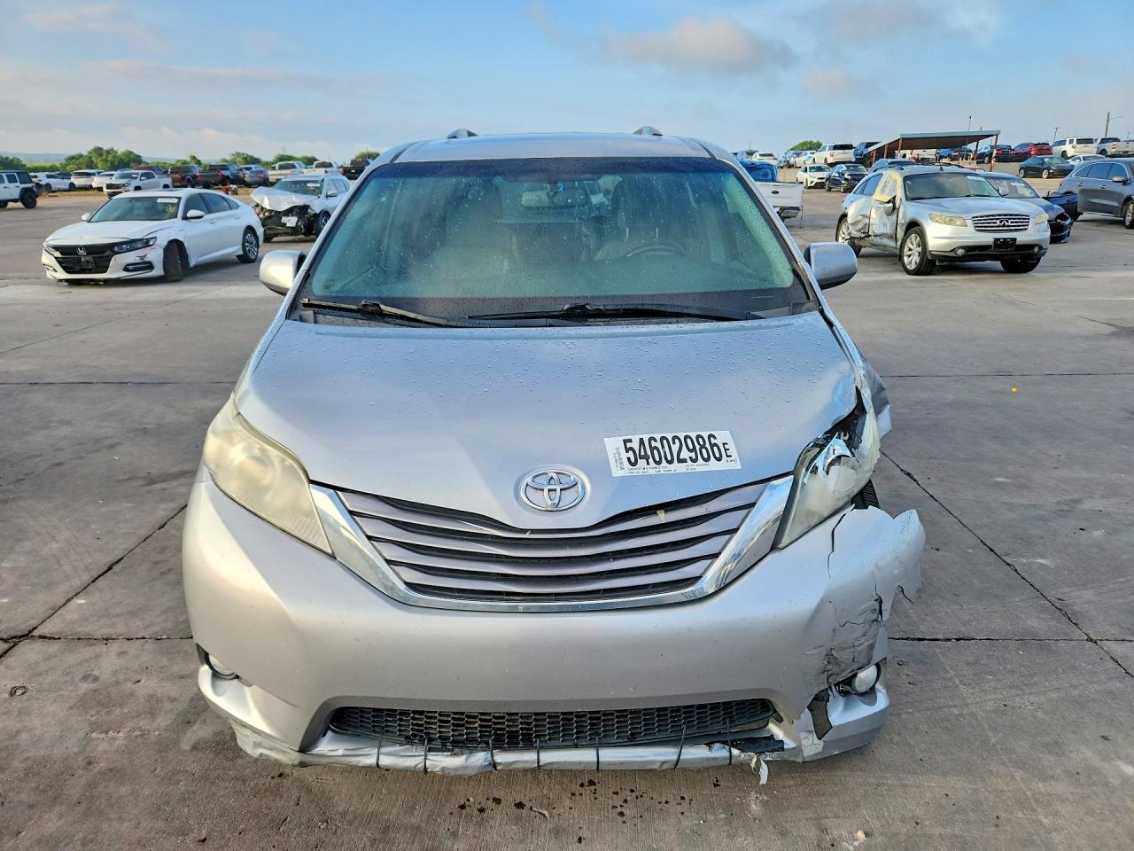 2017 TOYOTA SIENNA
