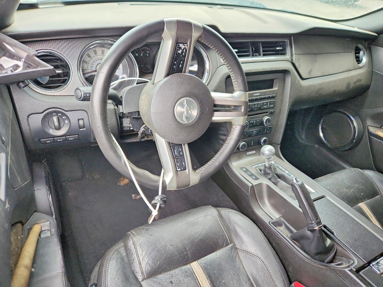 2010 FORD MUSTANG