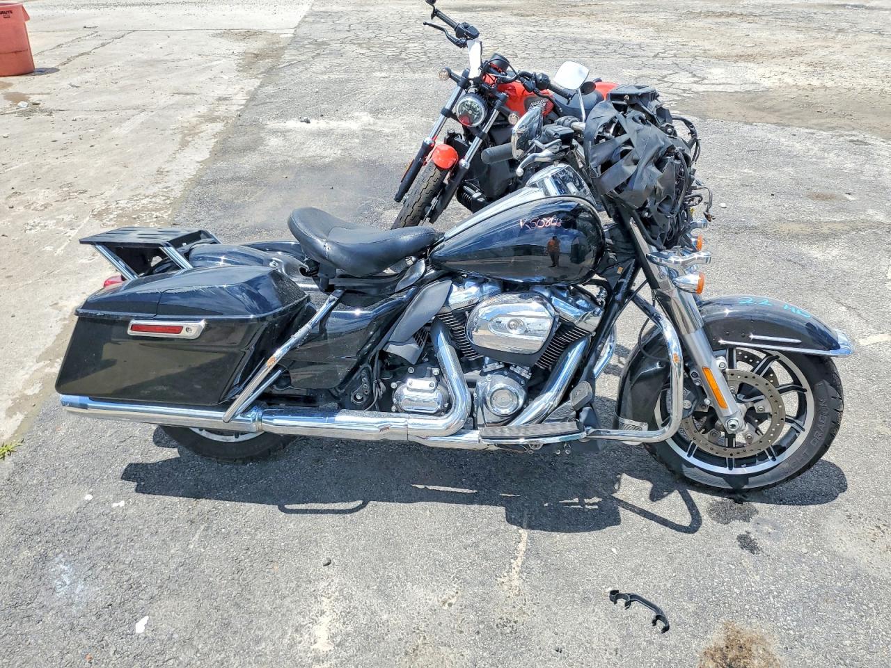 2022 HARLEY DAVIDSON FL