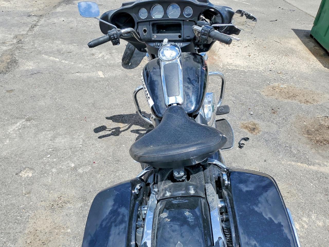 2022 HARLEY DAVIDSON FL