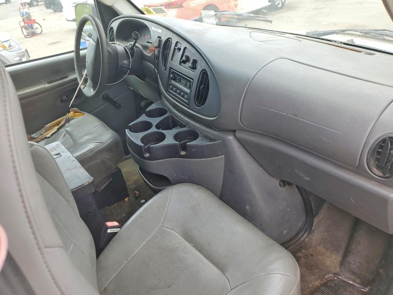 2006 FORD ECONOLINE
