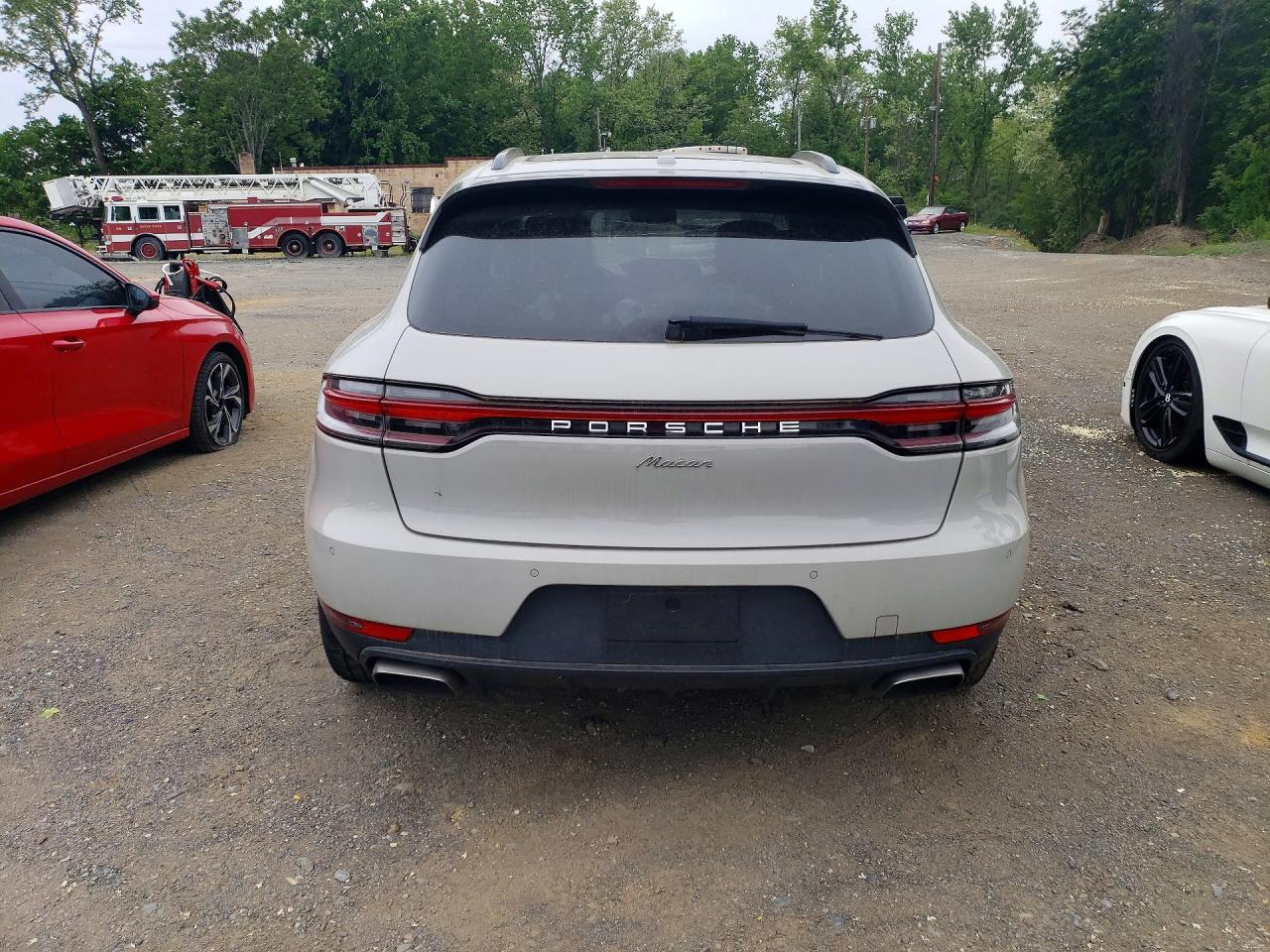 2021 PORSCHE MACAN