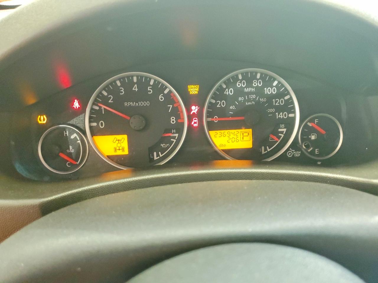 2006 NISSAN FRONTIER