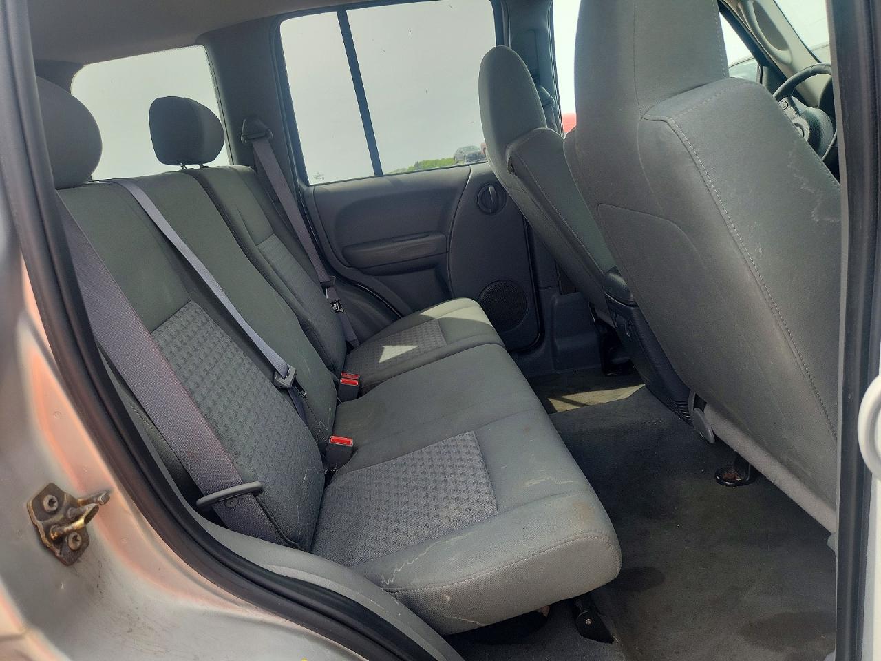 2005 JEEP LIBERTY