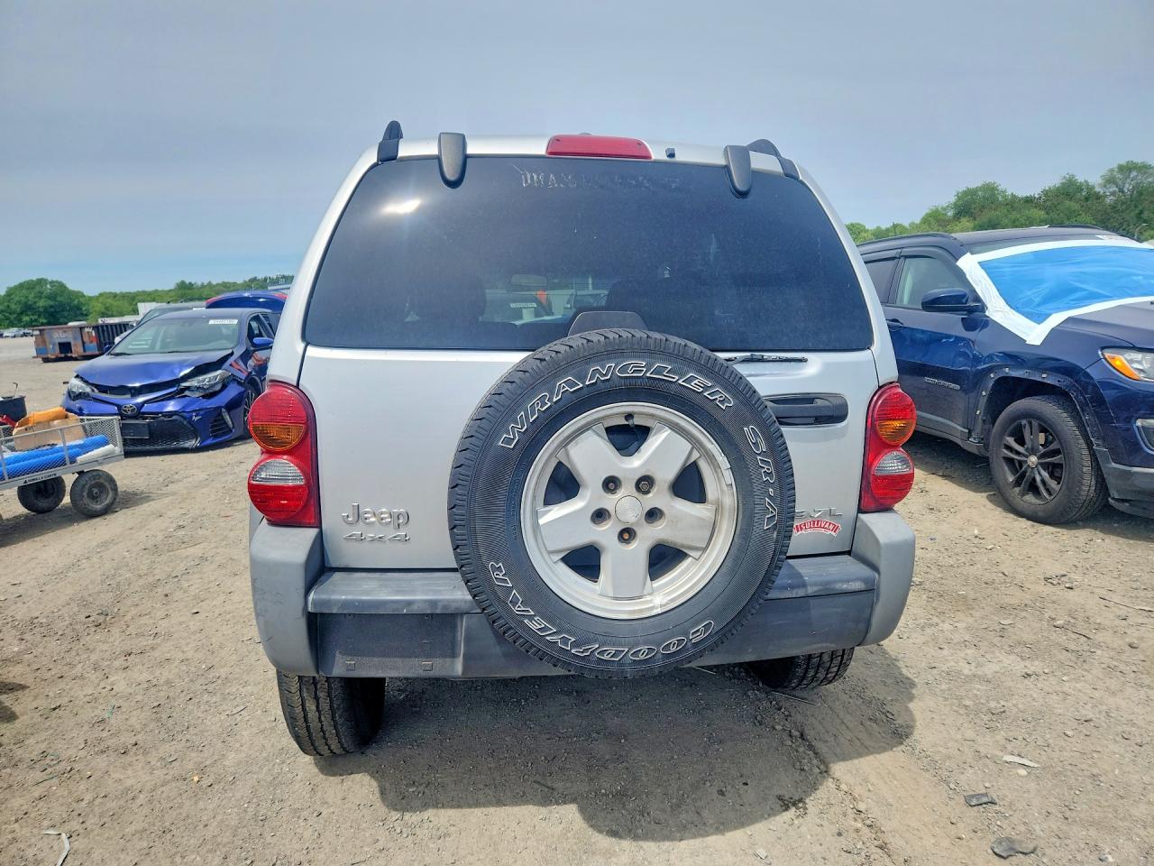 2005 JEEP LIBERTY