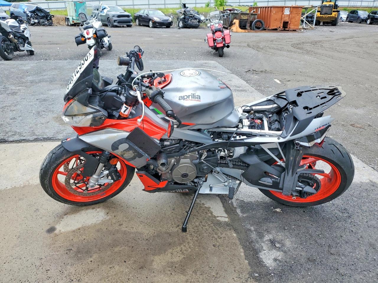 2021 APRILIA TUONO 660