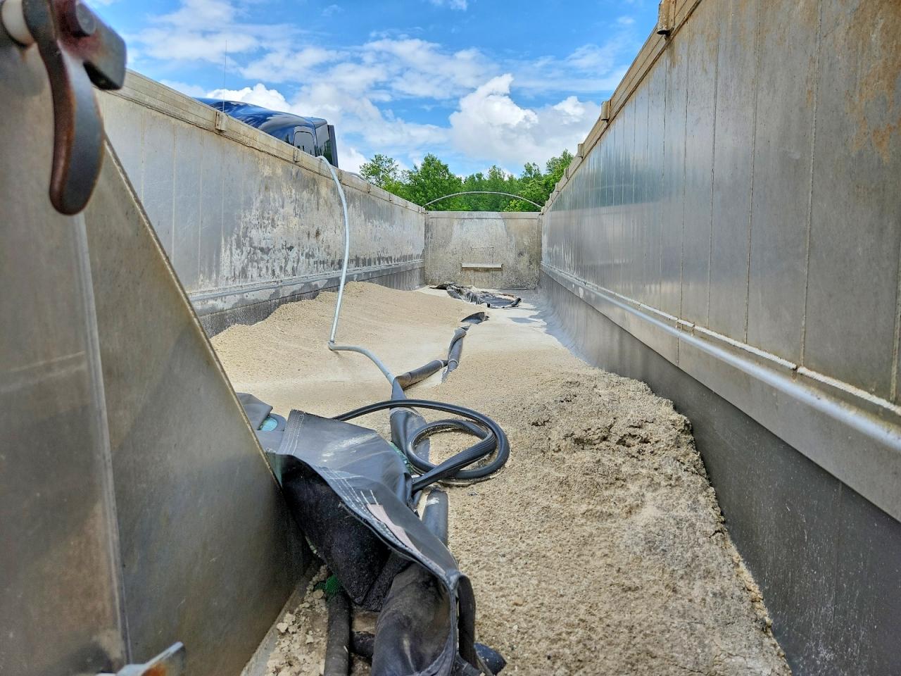 2020 EAST MANUFACTURING TRAILERS