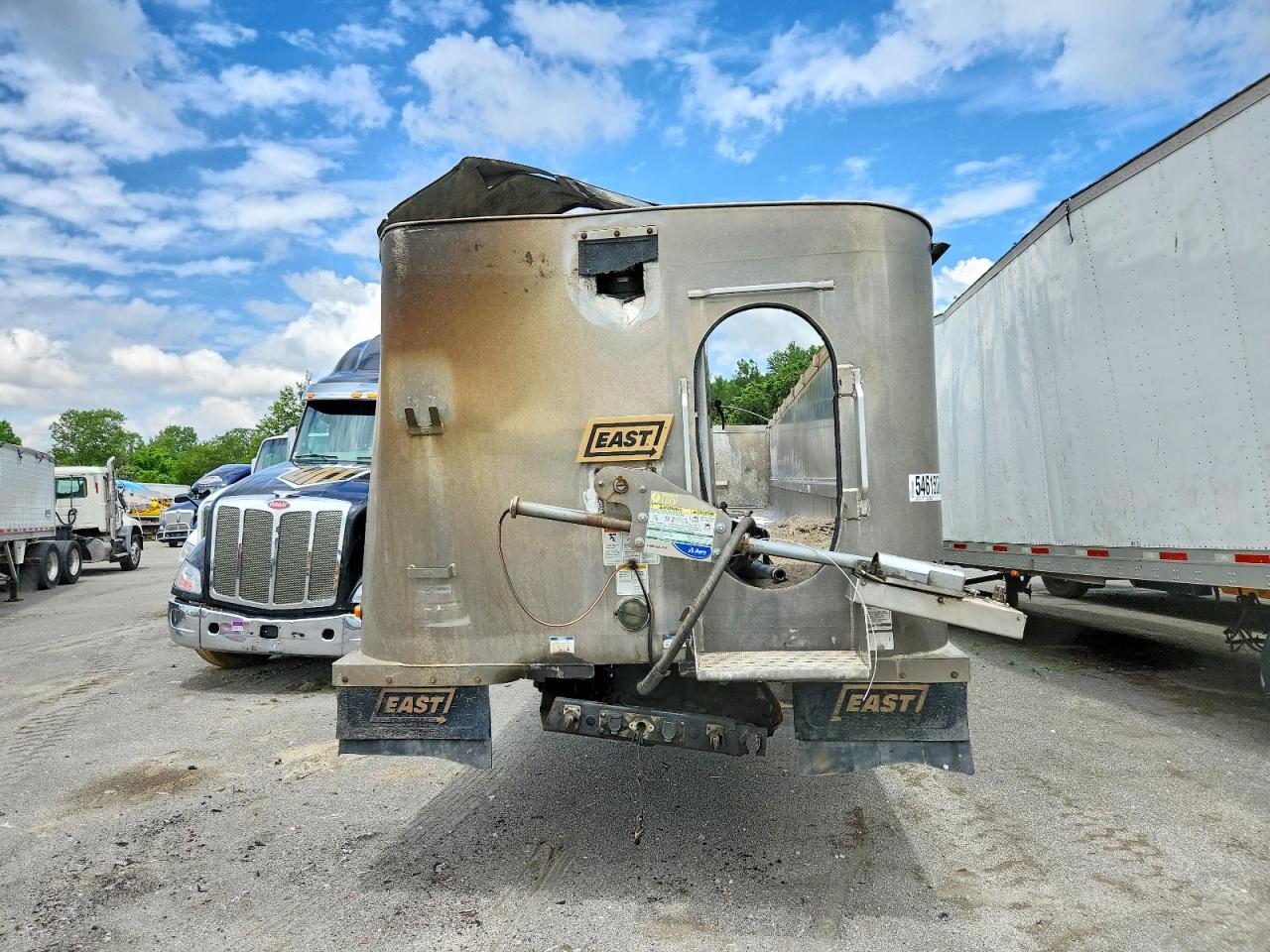 2020 EAST MANUFACTURING TRAILERS