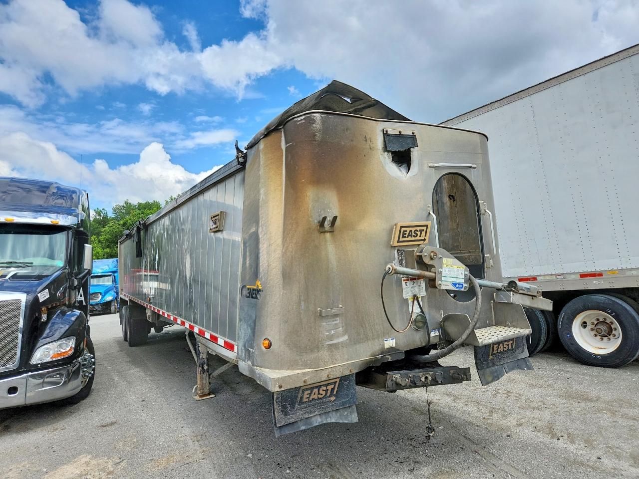 2020 EAST MANUFACTURING TRAILERS