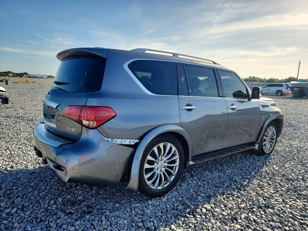 2016 INFINITI QX80