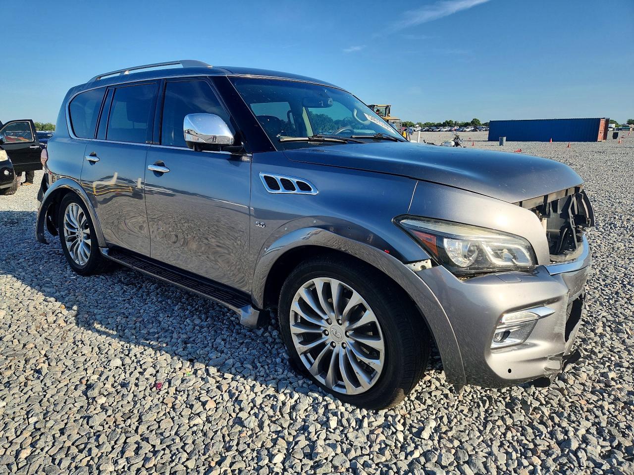2016 INFINITI QX80