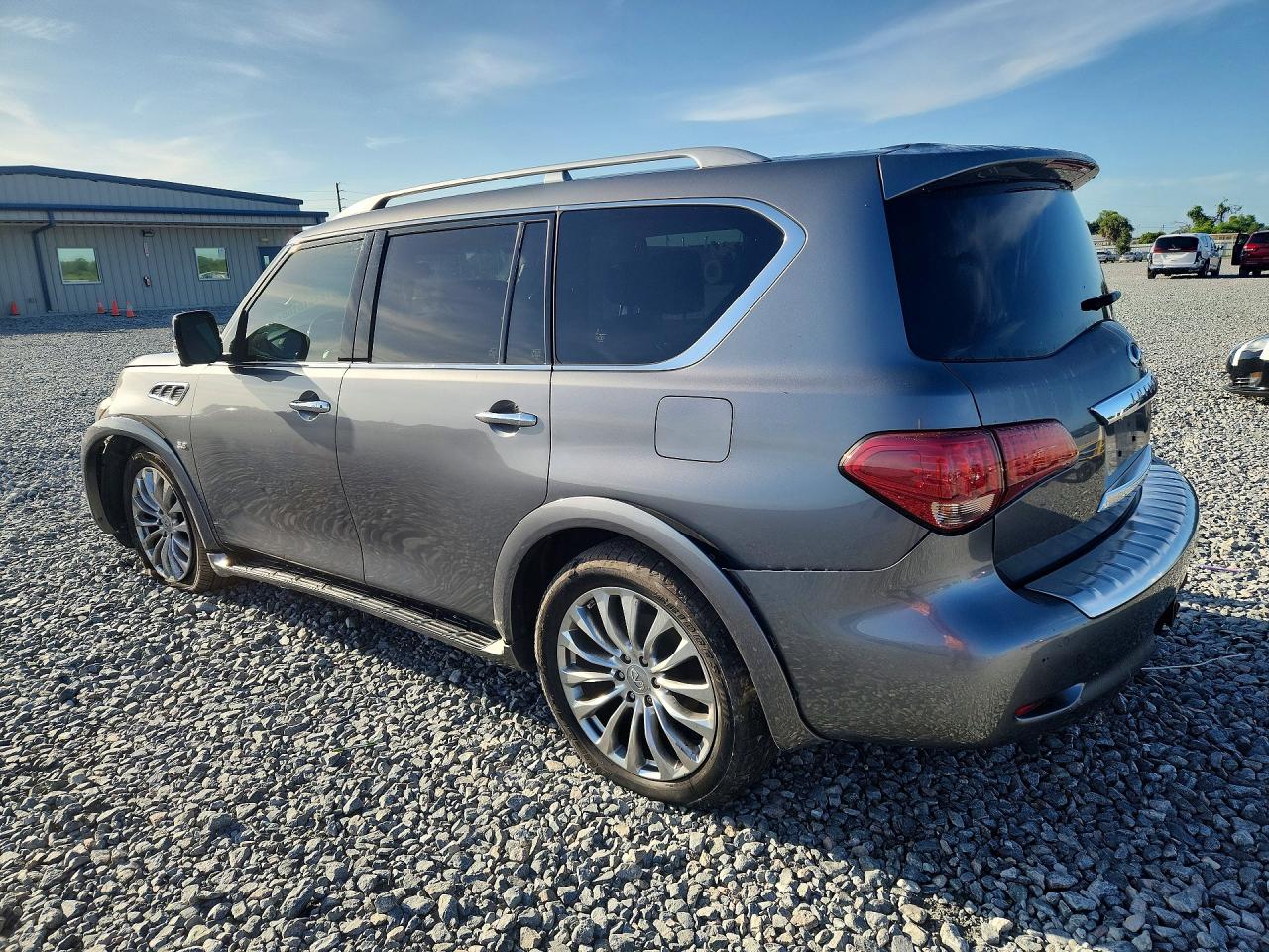 2016 INFINITI QX80