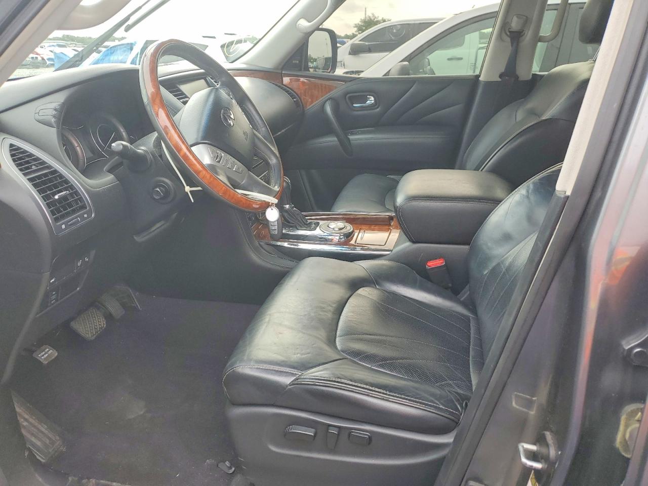 2016 INFINITI QX80