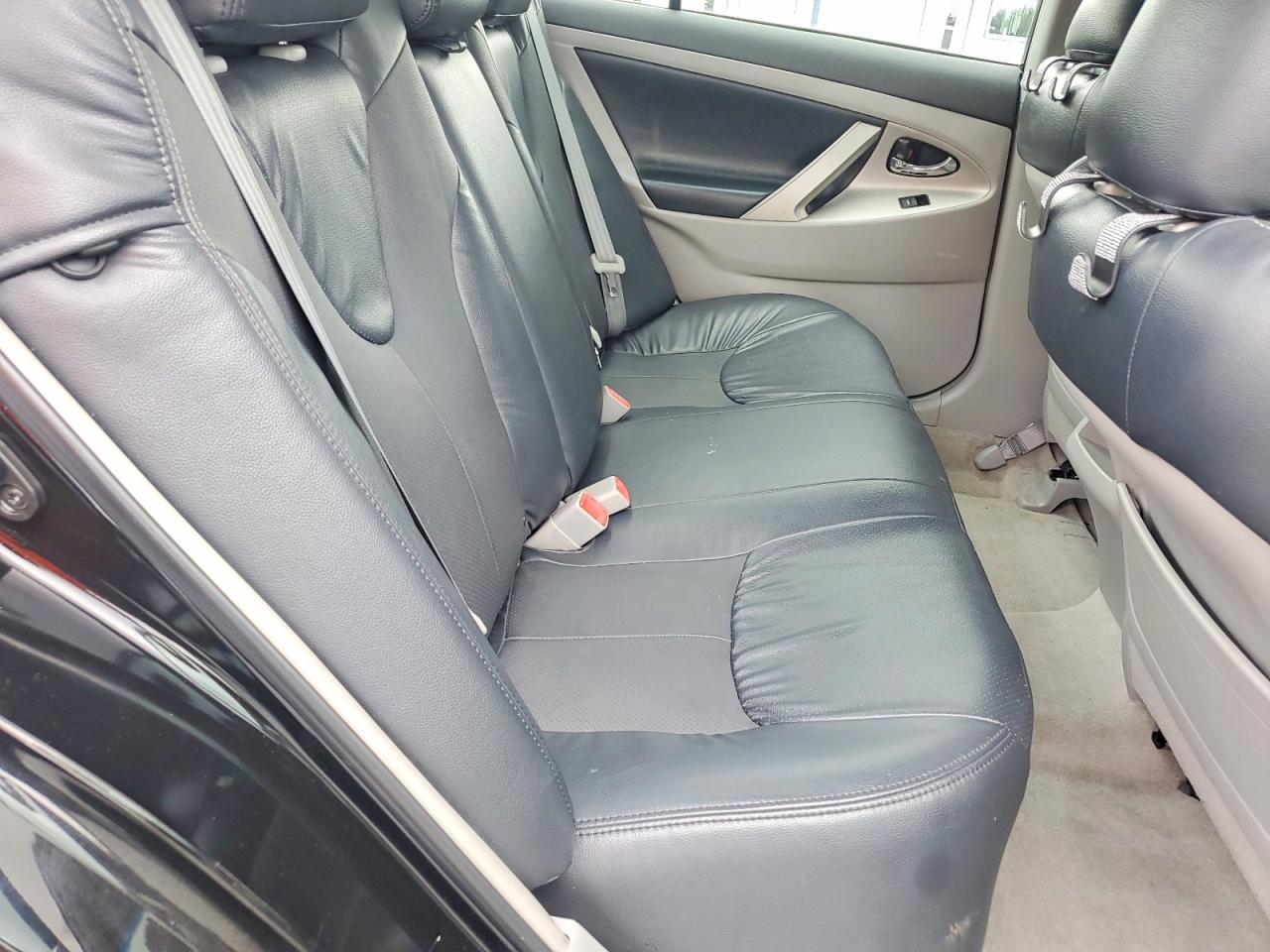 2010 TOYOTA CAMRY