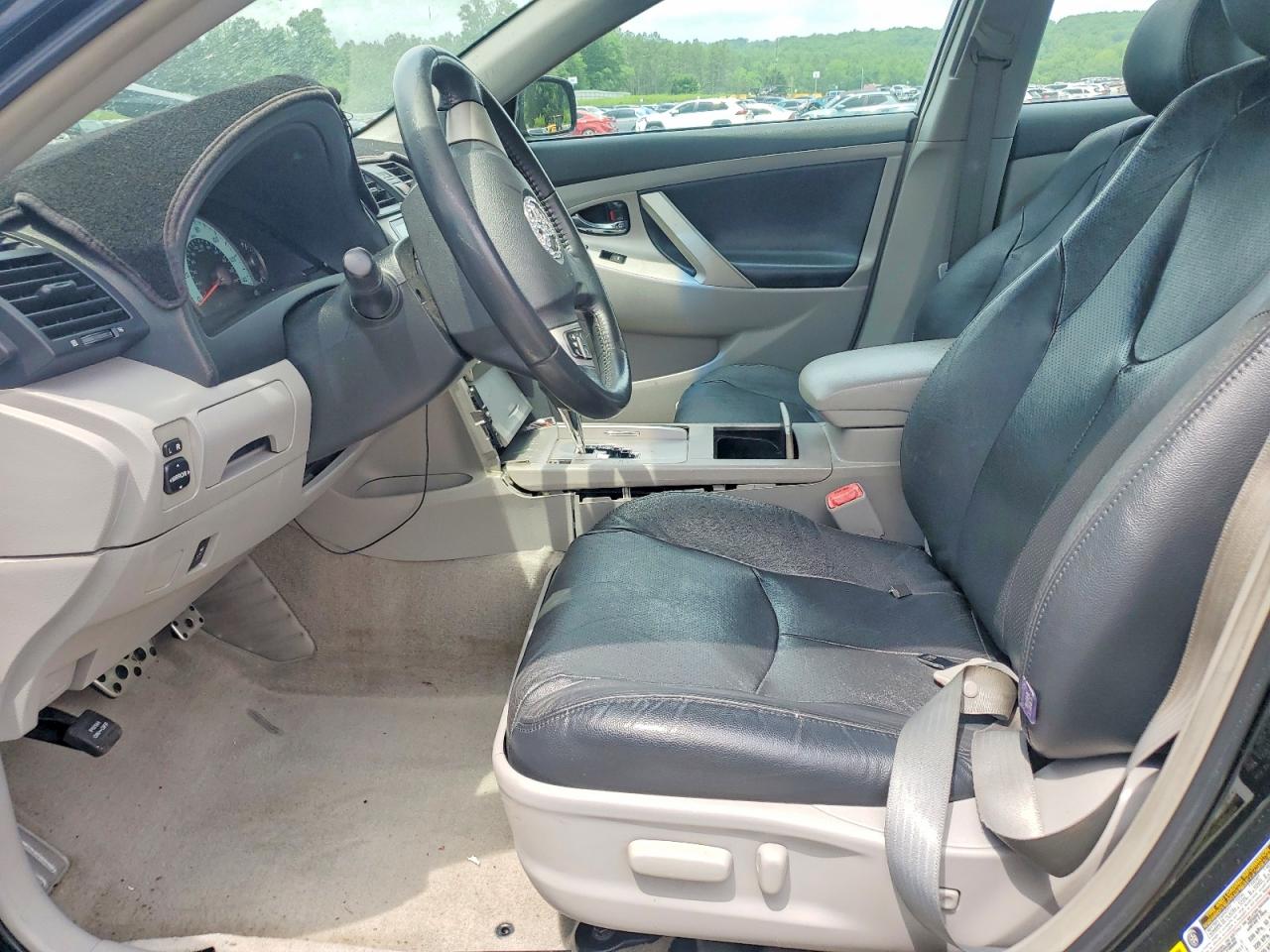 2010 TOYOTA CAMRY