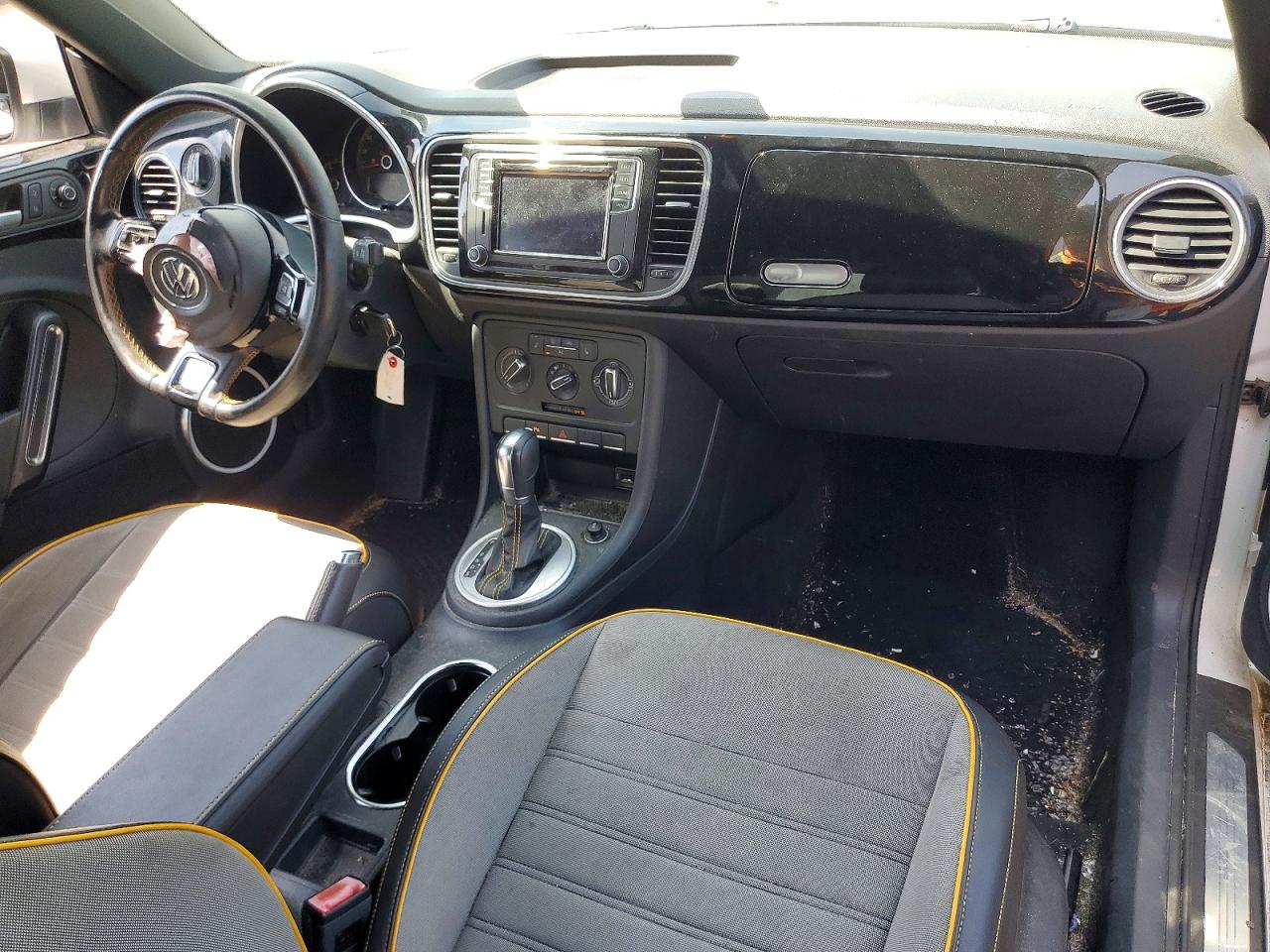2016 VOLKSWAGEN BEETLE