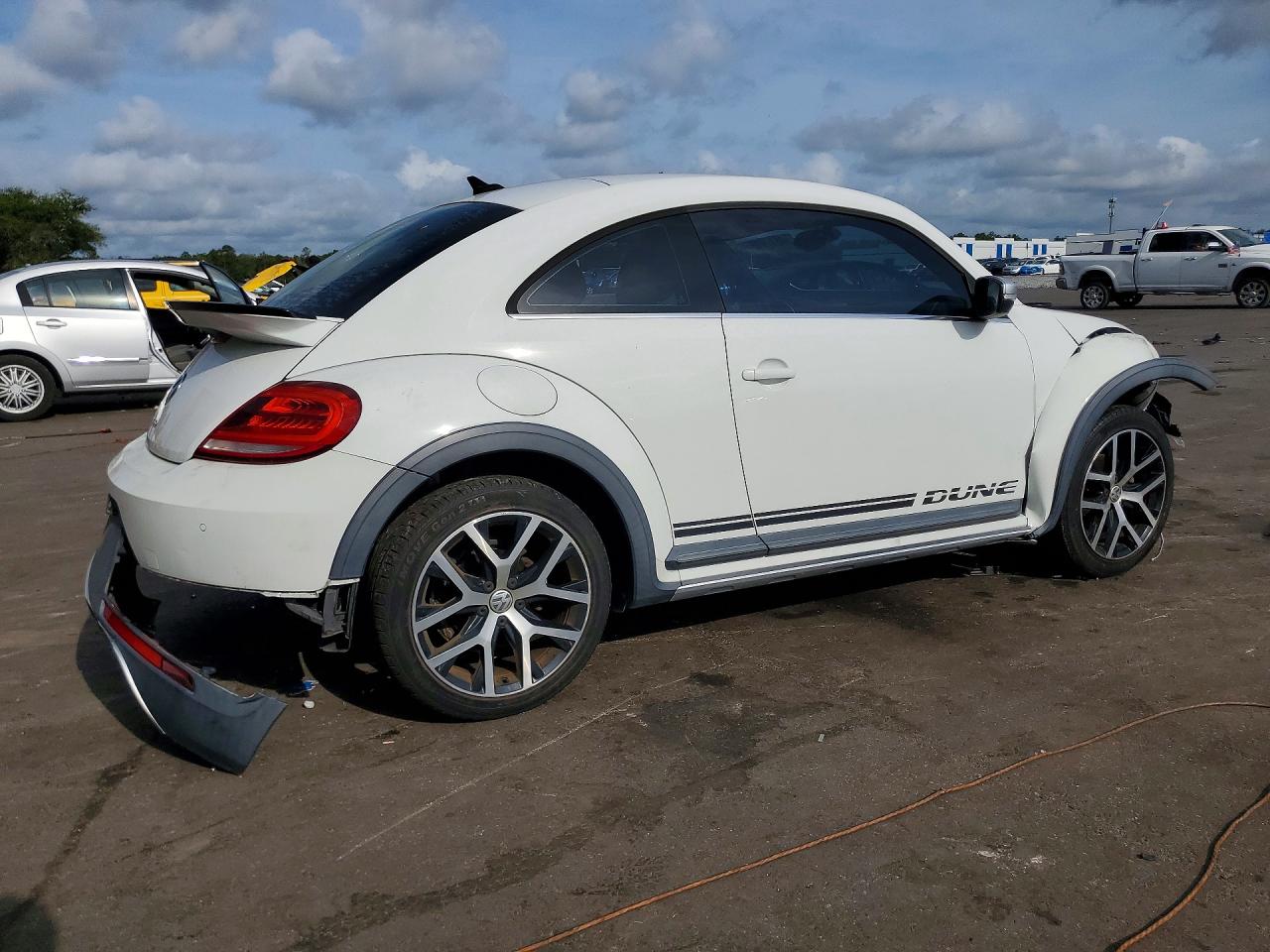 2016 VOLKSWAGEN BEETLE