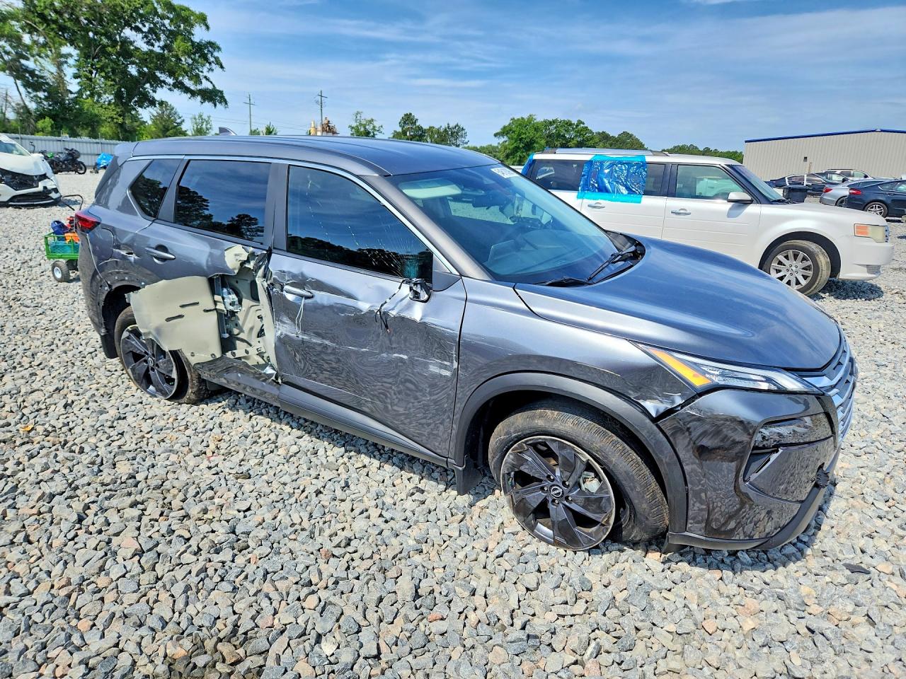 2026 NISSAN ROGUE