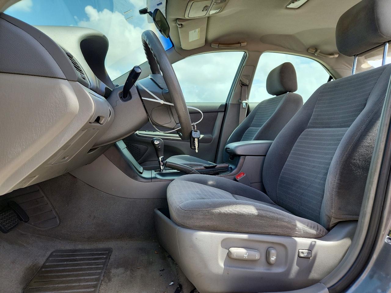 2005 TOYOTA CAMRY