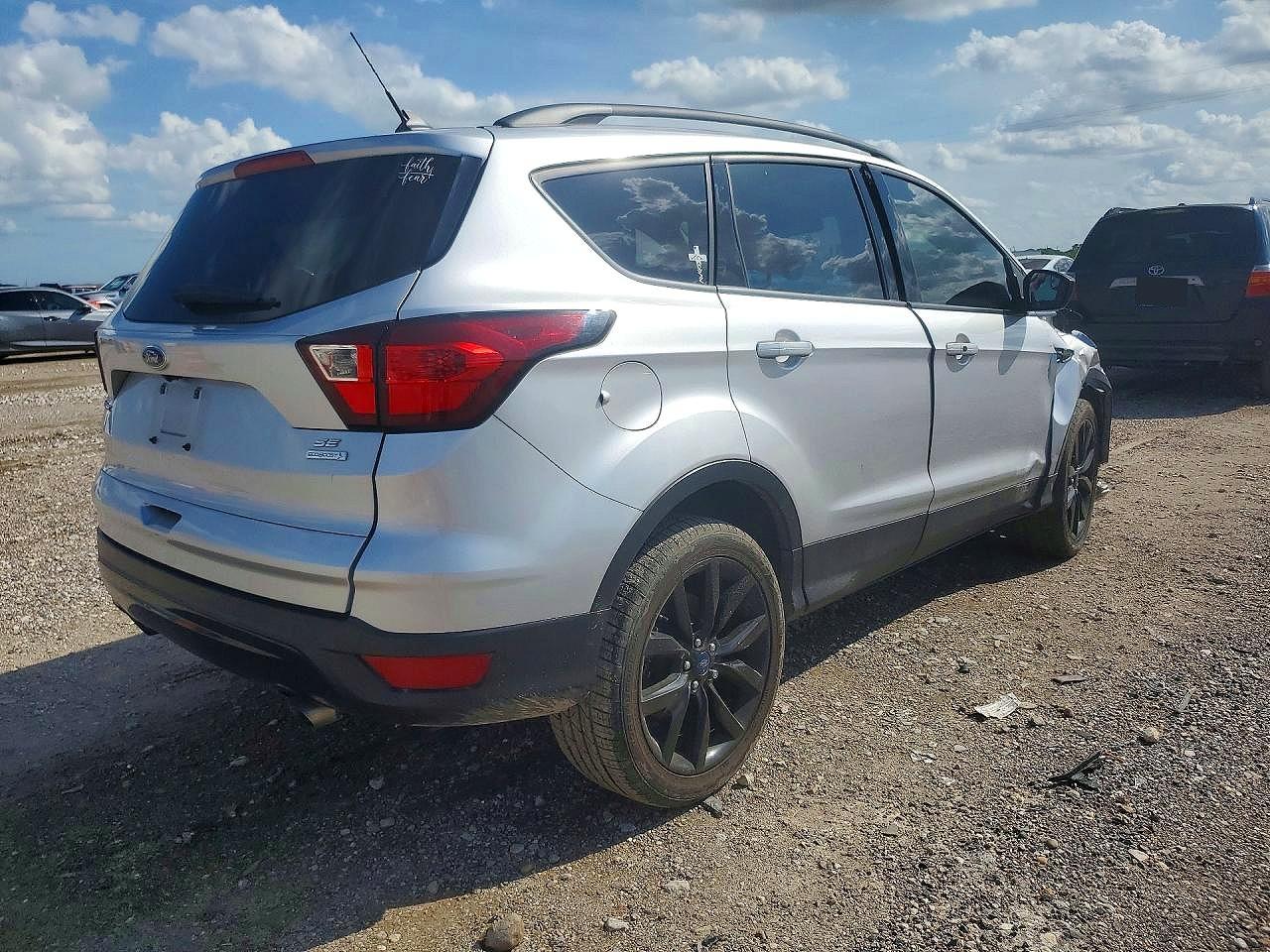 2019 FORD ESCAPE