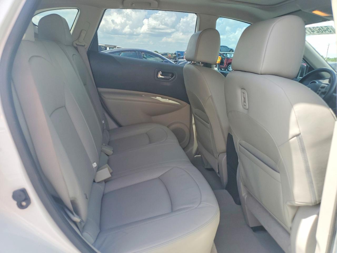 2011 NISSAN ROGUE